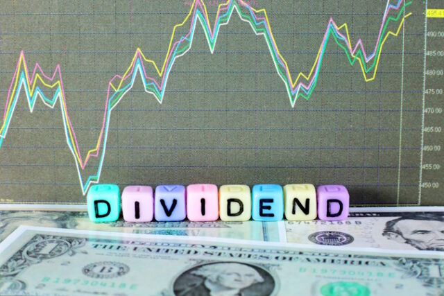 https://www.vecteezy.com/photo/7021633-conceptual-image-of-the-word-dividend-on-letter-cube-with-stock-graph-and-dollar-background