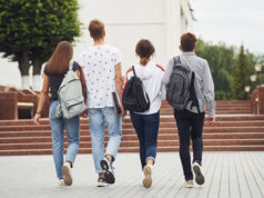 https://www.vecteezy.com/photo/15195405-rear-view-group-of-young-students-in-casual-clothes-near-university-at-daytime