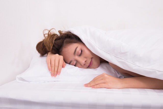 https://www.vecteezy.com/photo/2753904-women-are-sleeping