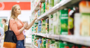 https://www.vecteezy.com/photo/2022386-young-woman-shopping-for-juice