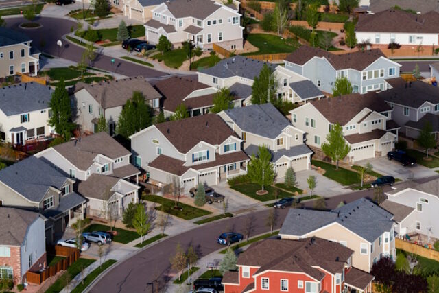 https://www.freepik.com/premium-photo/typical-american-suburban-development_20636793.htm#query=residential%20homes&position=10&from_view=search&track=ais&uuid=28ede436-5b80-40f6-a79d-128af16e792e