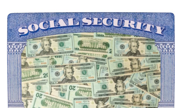 https://www.vecteezy.com/photo/7221066-many-us-dollar-bills-or-notes-inside-social-security-framework-as-concept-for-funding-crisis