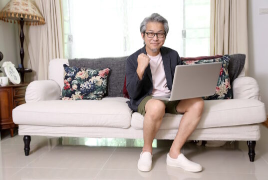 https://www.vecteezy.com/photo/2994440-working-from-home
