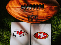 Super Bowl Photo 305426362 | Football © Peter Kováč | Dreamstime.com