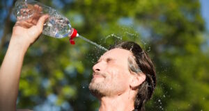 https://www.freepik.com/free-photo/fitness-runner-drinking-splashing-water-his-face-funny-image-handsome-male-refreshing-workout_22966794.htm#fromView=search&page=1&position=26&uuid=977a1ae3-c93f-4aeb-a73f-b2279c339514