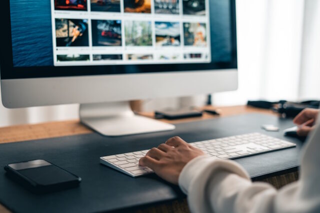 https://www.freepik.com/premium-photo/man-working-computer-desk-home-office_30926959.htm#fromView=search&page=1&position=33&uuid=aac3787f-b612-4ef1-bca1-2be1de3c4bc1