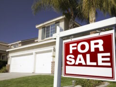 https://www.vecteezy.com/photo/16357273-for-sale-real-estate-sign-and-house