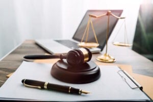 https://www.freepik.com/premium-photo/justice-law-conceptmale-judge-courtroom-with-gavel-working-with-computer-docking-keyboard-eyeglasses-table-morning-light_28040739.htm#from_view=detail_alsolike