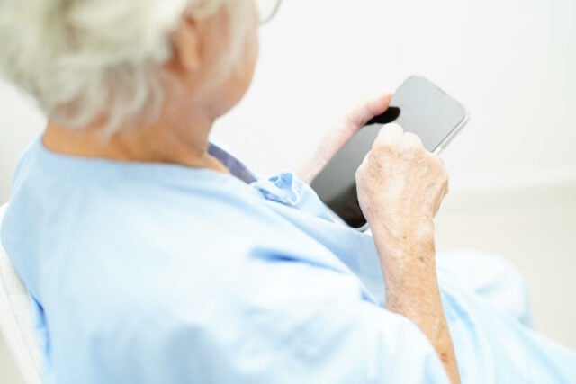 https://www.vecteezy.com/photo/35507895-asian-senior-woman-wearing-eyeglasses-or-vision-glasses-using-a-smartphone-at-home-care-service