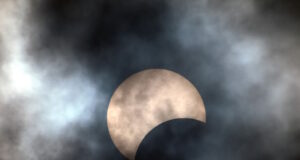https://www.vecteezy.com/photo/16735228-partial-solar-eclipse