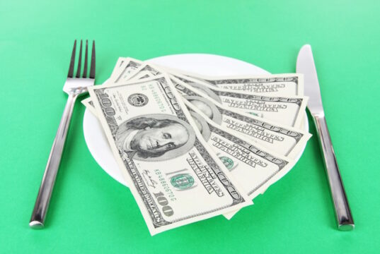 https://www.freepik.com/premium-photo/money-plate-green-background_49075277.htm#fromView=search&page=1&position=11&uuid=41e4c055-389e-4197-9624-32f34d26a52e