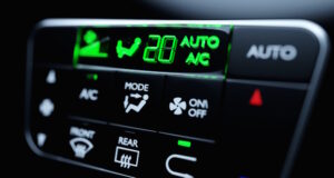 https://www.vecteezy.com/photo/10086349-conditioner-and-air-flow-control-in-a-modern-car-on-black-isolated-background-3d-illustration