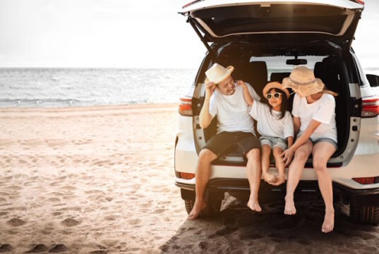 https://www.vecteezy.com/photo/21607967-family-with-car-travel-driving-road-trip-summer-vacation-in-car-in-the-sunset-dad-mom-and-daughter-happy-traveling-enjoy-holidays-and-relaxation-together-get-the-atmosphere-and-go-to-destination