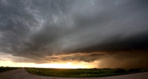 https://www.vecteezy.com/photo/5903722-storm-clouds-canada