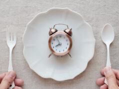 https://www.freepik.com/premium-photo/hands-holding-fork-spoon-clock-plate-intermittent-fasting-diet-concept_4100680.htm#fromView=search&page=1&position=36&uuid=33ceaf7d-f82f-4da9-aa47-3654696e0151