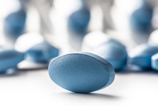 https://www.vecteezy.com/photo/27604192-blue-pills-loose-lying-on-a-white-isolated-background