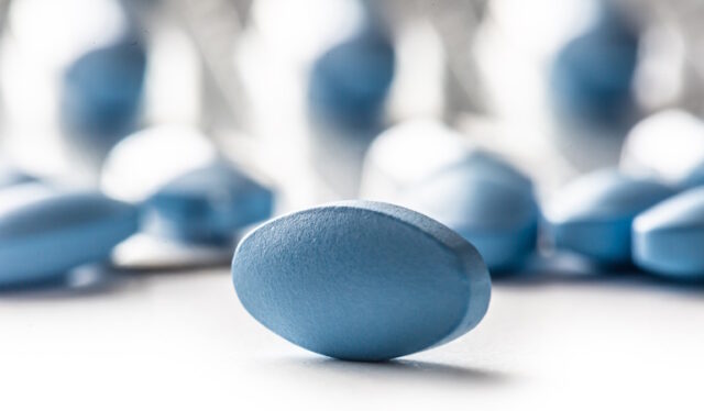 https://www.vecteezy.com/photo/27604192-blue-pills-loose-lying-on-a-white-isolated-background