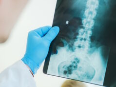 https://www.vecteezy.com/photo/24629815-radiologist-examining-x-ray-image