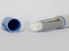 ozempic needle Photo 324324281 © Artmim | Dreamstime.com