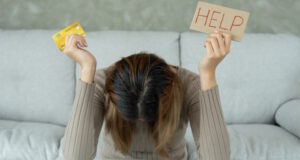 https://www.vecteezy.com/photo/24965440-stressed-and-headache-asian-woman-with-large-bills-or-invoices-no-money-to-pay-to-expenses-and-credit-card-debt-shortage-financial-problems-mortgage-loan-bankruptcy-bankrupt-poor-empty-wallet