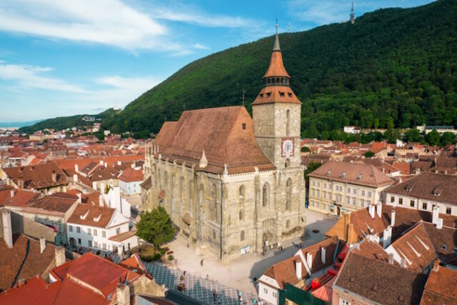 https://www.freepik.com/free-photo/aerial-drone-view-black-church-old-brasov-centre-romania_30705034.htm#fromView=search&page=1&position=34&uuid=601cb849-e184-425b-aa61-9b695276e890