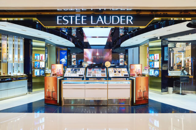 dreamstime_s_95383798 Estee Lauder ID 95383798 © Tea | Dreamstime.com