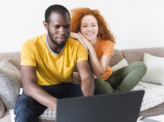 https://www.freepik.com/free-photo/couple-looking-laptop_5118607.htm#fromView=search&page=1&position=29&uuid=c9217d76-2fb8-4438-bc7b-7b74cc7c0dea