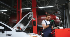 https://www.vecteezy.com/photo/41904756-auto-mechanic-working-on-car-engine-in-mechanics-garage-repair-service
