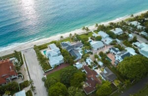 https://www.freepik.com/premium-photo/aerial-view-expensive-residential-houses-island-small-town-boca-grande-gasparilla-island-southwest-florida-american-dream-homes-as-example-real-estate-development-us-suburbs_36714490.htm#fromView=search&page=1&position=7&uuid=daddd1ba-b88e-499b-bbab-73ede3f06b43