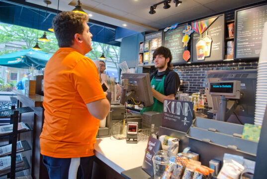 Starbucks ID 54850860 © Noamfein | Dreamstime.com