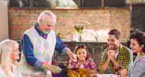 https://www.freepik.com/premium-photo/man-cutting-baked-chicken-table-with-family_3187274.htm#from_view=detail_alsolike