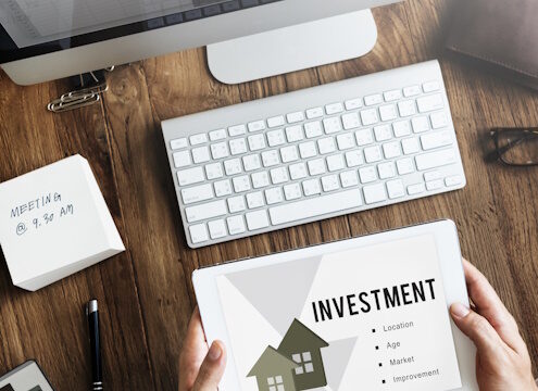 https://www.freepik.com/free-photo/real-estate-mortgage-loan-concept_17140383.htm#fromView=search&page=1&position=9&uuid=8165366e-346d-4b8f-9644-bbbad65c4ff3