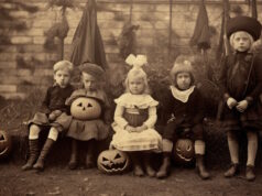 https://www.vecteezy.com/photo/30021971-children-kids-halloween-scary-vintage-photography-masks-19th-century-horror-costumes-party