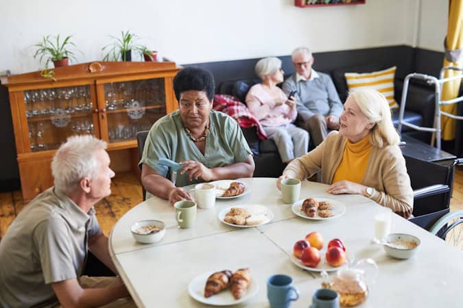 https://www.freepik.com/premium-photo/high-angle-view-diverse-group-senior-people-enjoying-breakfast-cozy-nursing-home-copy-space_19525927.htm#fromView=search&page=1&position=27&uuid=de850686-cffe-4294-9c4b-8f5ddac69e11