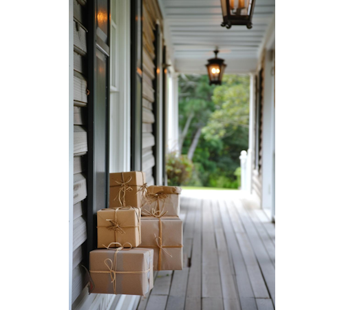 https://www.freepik.com/premium-ai-image/bunch-boxes-sitting-porch-house_151077854.htm#fromView=search&page=1&position=21&uuid=d5e72777-f476-4c96-ba62-33e6d298ef97