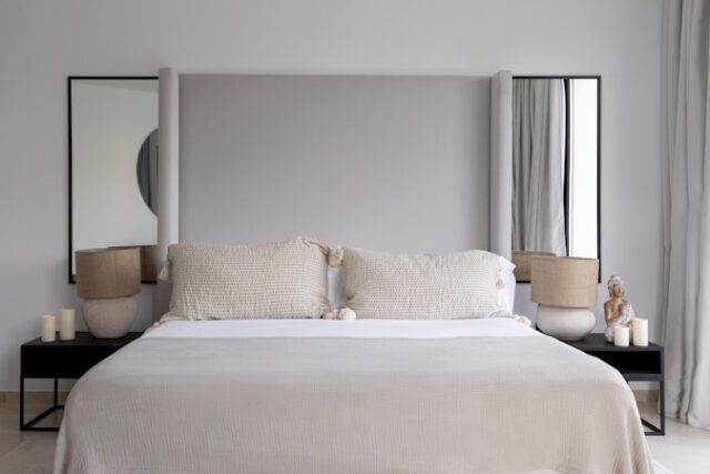 https://www.freepik.com/free-photo/creative-fengshui-practice-bedroom-arrangement_19468975.htm#fromView=search&page=1&position=8&uuid=6af30f1f-c867-45f1-8477-4e2617577ab6