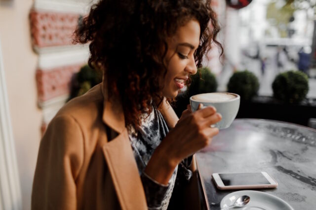 https://www.freepik.com/free-photo/enthusiastic-hipster-dark-skinned-woman-with-afro-hairstyle-checking-her-news-feed_9406990.htm#fromView=search&page=1&position=21&uuid=29f77399-e9b7-468c-bebf-8da1465bb25e