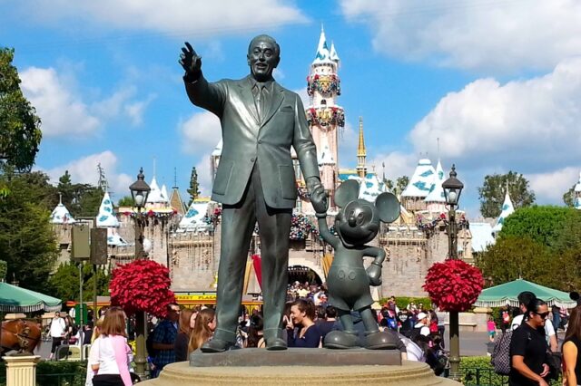Disneyland ID 53284535 © Susanne Neal | Dreamstime.com