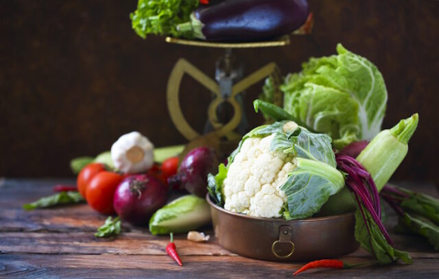 https://www.vecteezy.com/photo/51081682-autumn-organic-vegetables-on-wooden-background-with-scale