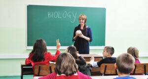 https://www.vecteezy.com/photo/11928048-learn-biology-in-school