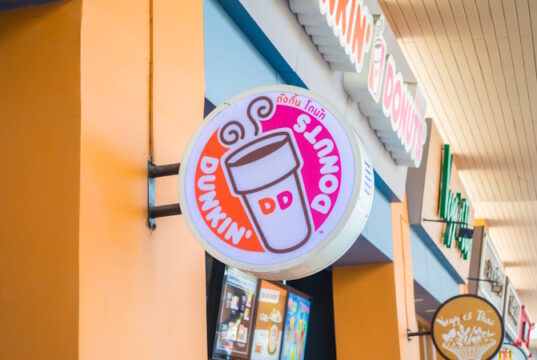 https://www.vecteezy.com/photo/2850270-nonthaburi-thailand-jan-20-2018-dunkin-donuts-sign