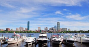 https://www.freepik.com/free-photo/boston_26745287.htm#fromView=search&page=1&position=25&uuid=694301d3-5268-420b-a7ec-7b9fbe3a9fd7&query=boats