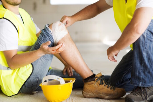 https://www.freepik.com/premium-photo/construction-accident_372426523.htm#fromView=search&page=1&position=16&uuid=f0bdd414-7afa-4cbd-8d11-907e93e9654a&query=personal+injury