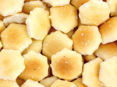 Oyster crackers ID 22467230 © Louella38 | Dreamstime.com