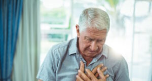 https://www.freepik.com/premium-photo/senior-man-suffering-from-chest-pain_6572757.htm#fromView=search&page=1&position=41&uuid=4498247b-e5d8-4829-bb1f-e8c286158be1&query=heart+trouble