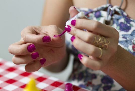https://www.freepik.com/premium-photo/close-up-woman-painting-nails_114409358.htm#fromView=search&page=1&position=18&uuid=a39bc190-5f66-46ca-9ca2-0f4ccbf38d7a&query=diy+nails