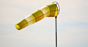 https://www.freepik.com/free-photo/closeup-yellow-white-windsock-floating-air-daylight_17248838.htm#fromView=search&page=1&position=49&uuid=5a494ea1-dbfc-42f4-9e30-875bf204f999&query=windy