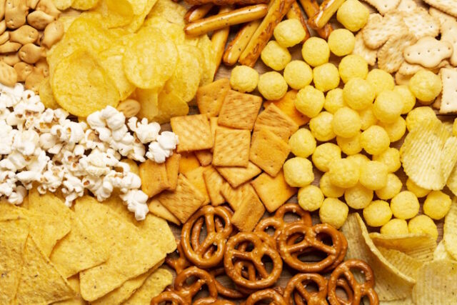 https://www.freepik.com/free-photo/flat-lay-pretzels-doodles-arrangement_8810617.htm#fromView=search&page=1&position=1&uuid=969a7132-92ac-4549-9e8e-df6c5025e196&query=snack+foods