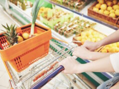 https://www.vecteezy.com/photo/3657142-a-woman-chooses-fresh-food-in-a-supermarket
