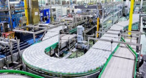 https://www.vecteezy.com/photo/14324771-beverage-cans-on-conveyor-belt